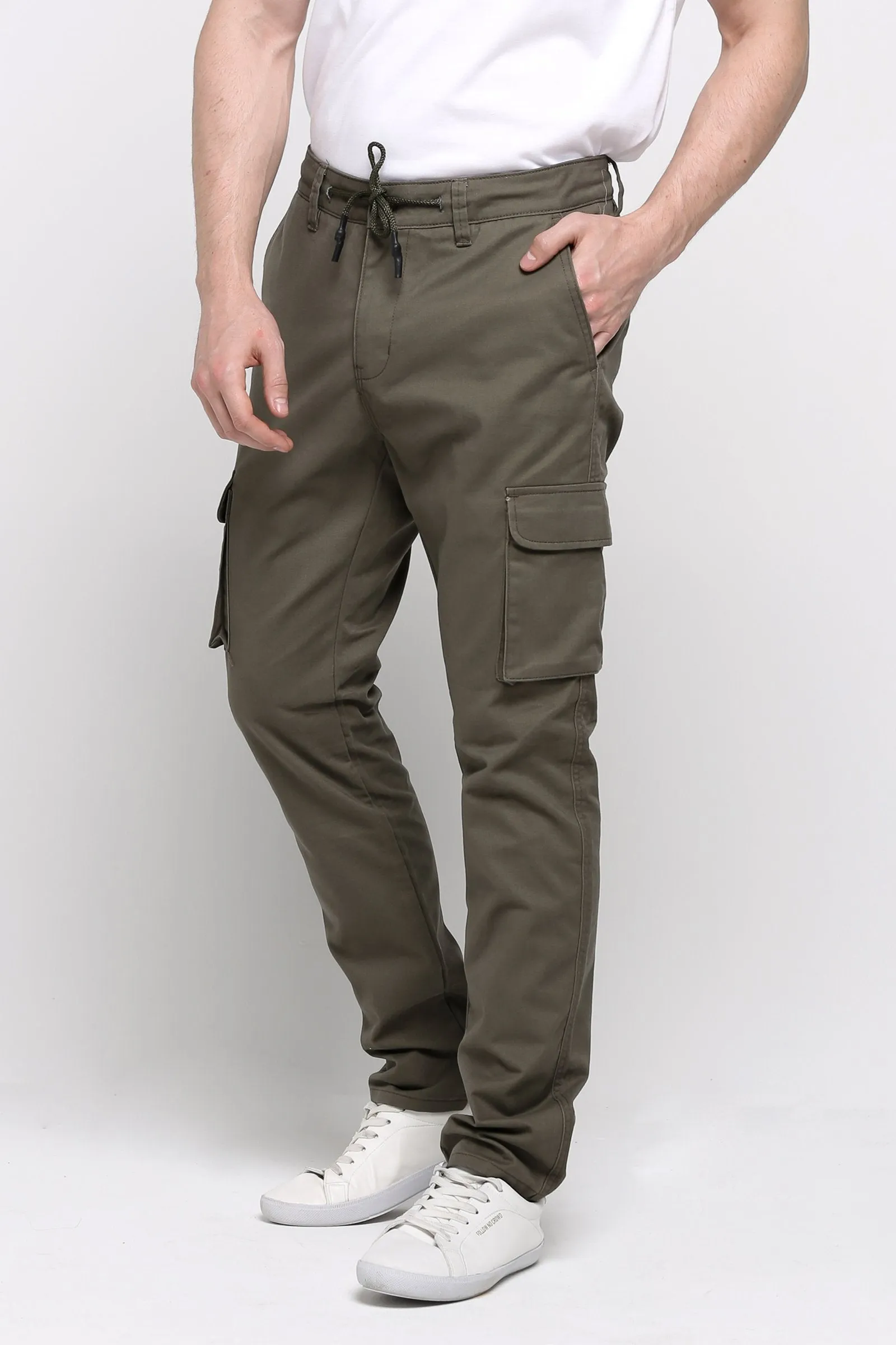 Carrot Fit Cargo Pants With Drawstring